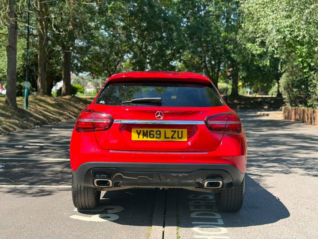 Mercedes-Benz GLA Class 1.6 Gla180 Urban Edition 7G-dct Euro 6 Ss Red #5