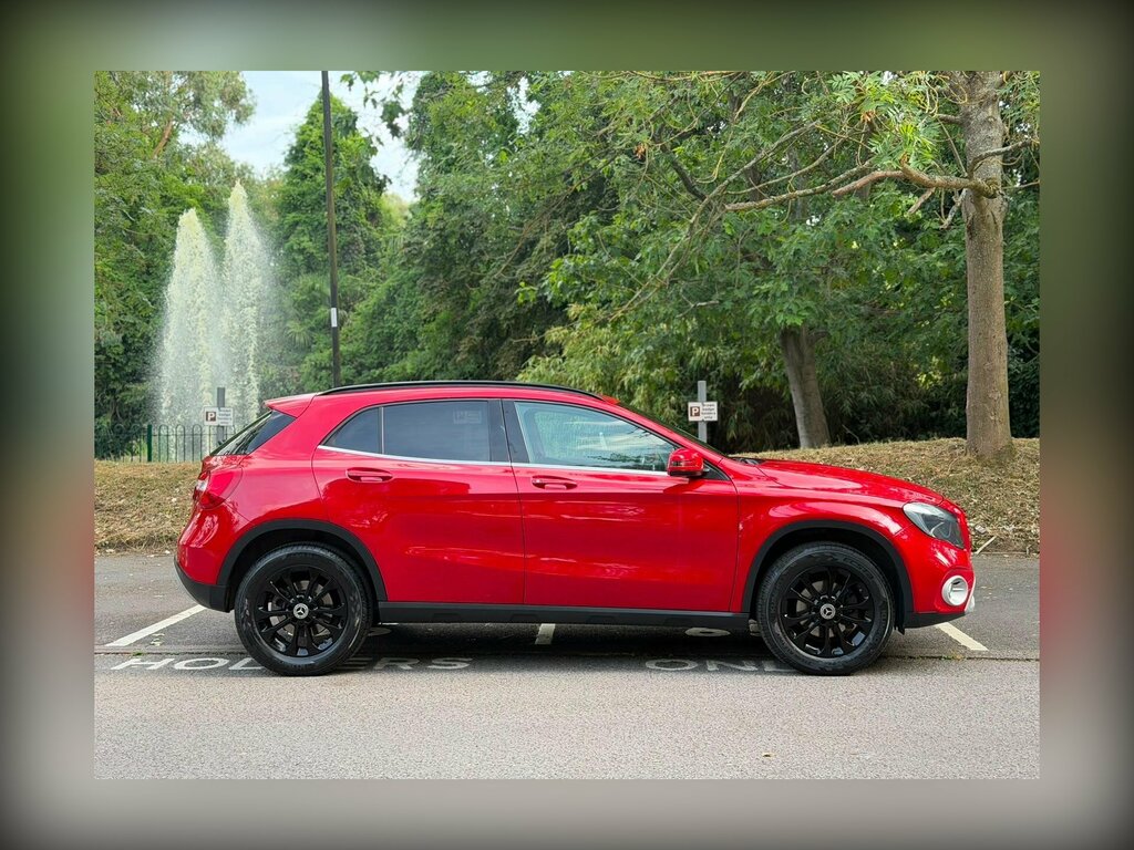 Mercedes-Benz GLA Class 1.6 Gla200 Se Euro 6 Ss Red #2