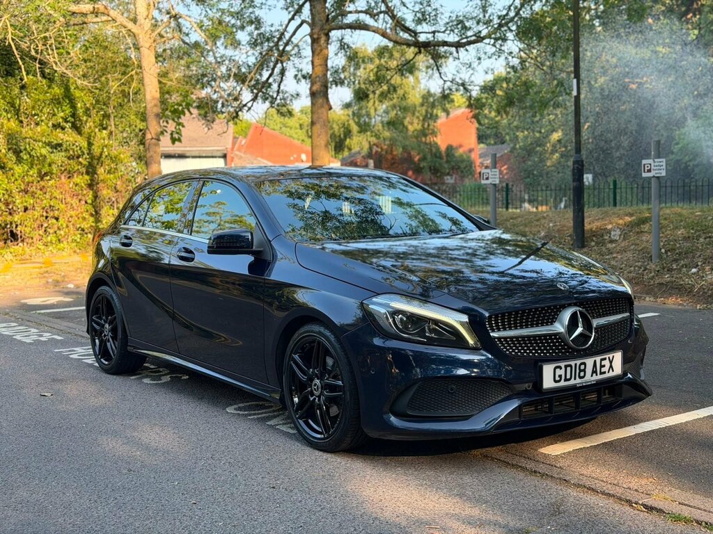 Mercedes-Benz A Class 1.5 A180d Amg Line Premium 7G-dct Euro 6 Ss 5 Blue