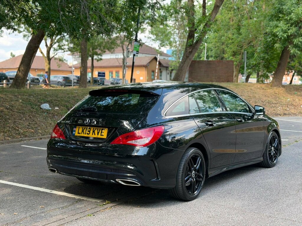 Mercedes-Benz CLA Class 1.6 Cla200 Amg Line Edition Shooting Brake 7G-dct Black #3