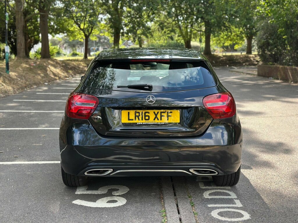 Mercedes-Benz A Class 1.5 A180d Sport Premium Euro 6 Ss Black #4