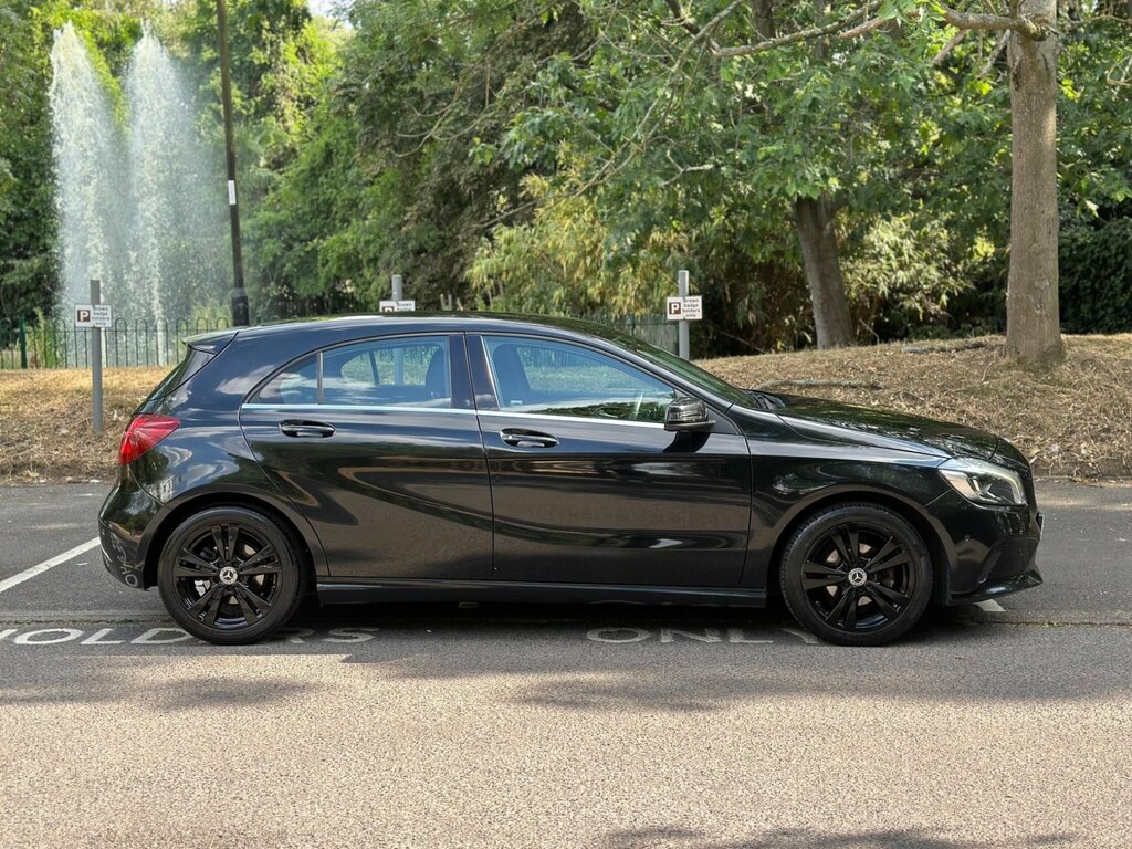 Mercedes-Benz A Class 1.5 A180d Sport Premium Euro 6 Ss Black #2