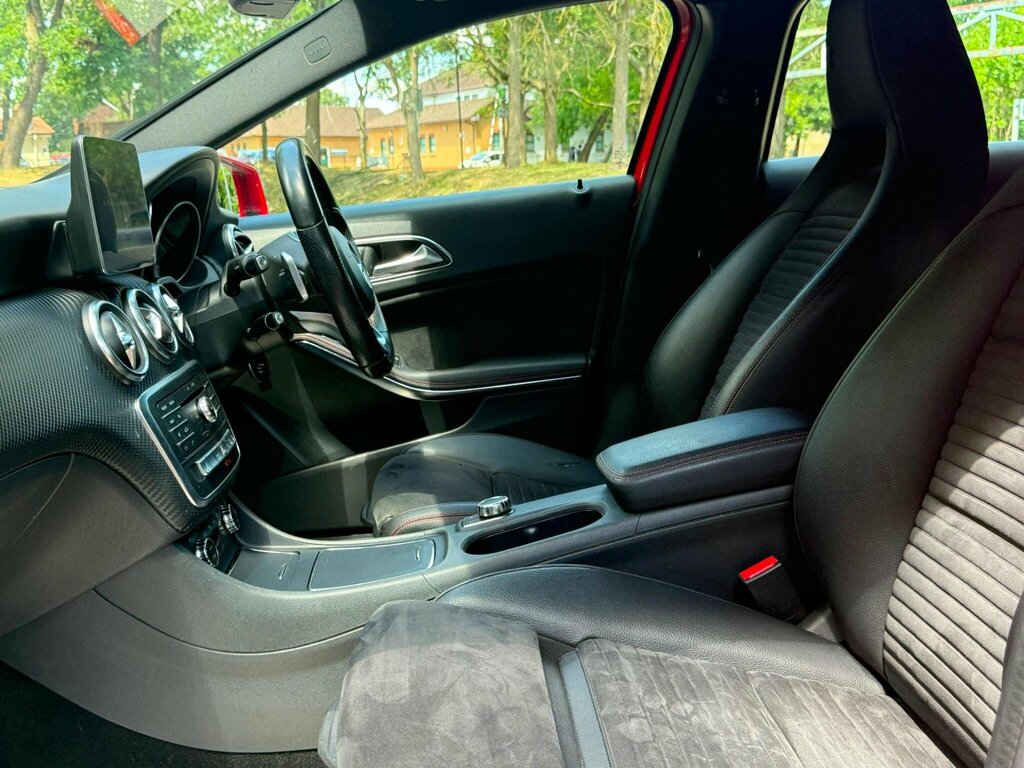 Mercedes-Benz A Class 1.6 A180 Amg Line Black #22