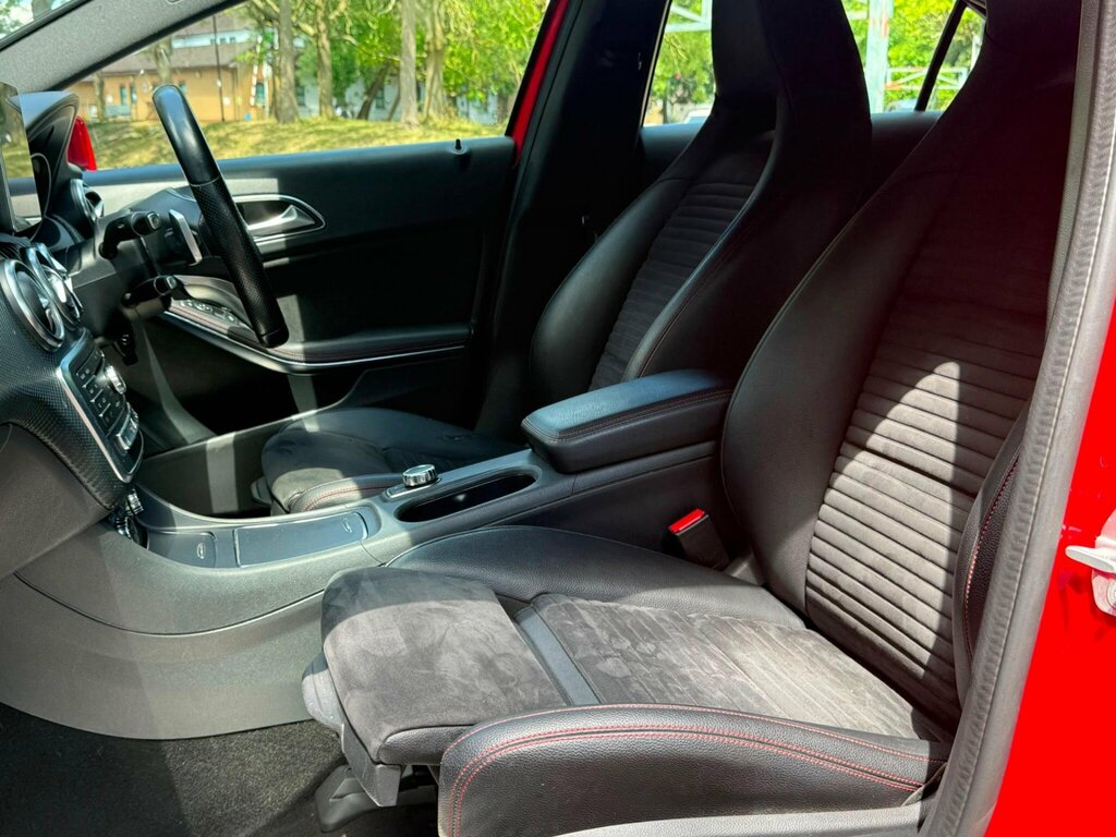 Mercedes-Benz A Class 1.6 A180 Amg Line Black #21
