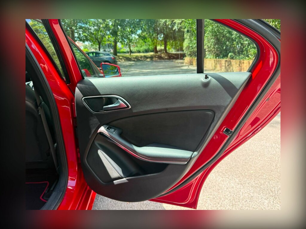 Mercedes-Benz A Class 1.6 A180 Amg Line Black #30