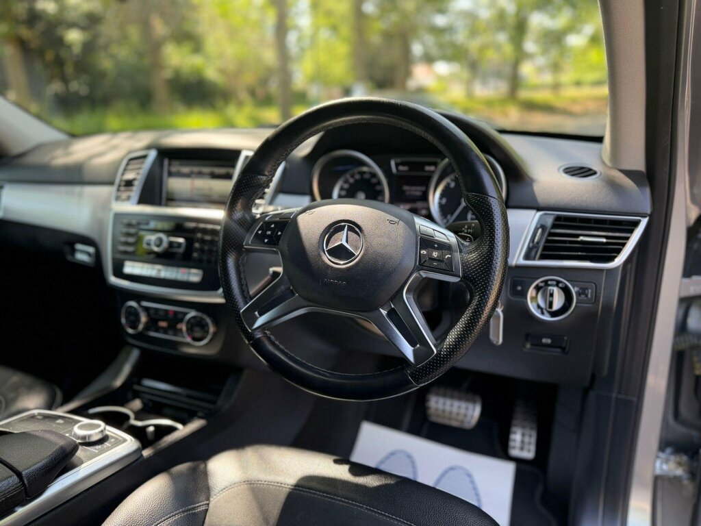 Mercedes-Benz M Class 4X4 2.1 Black #9