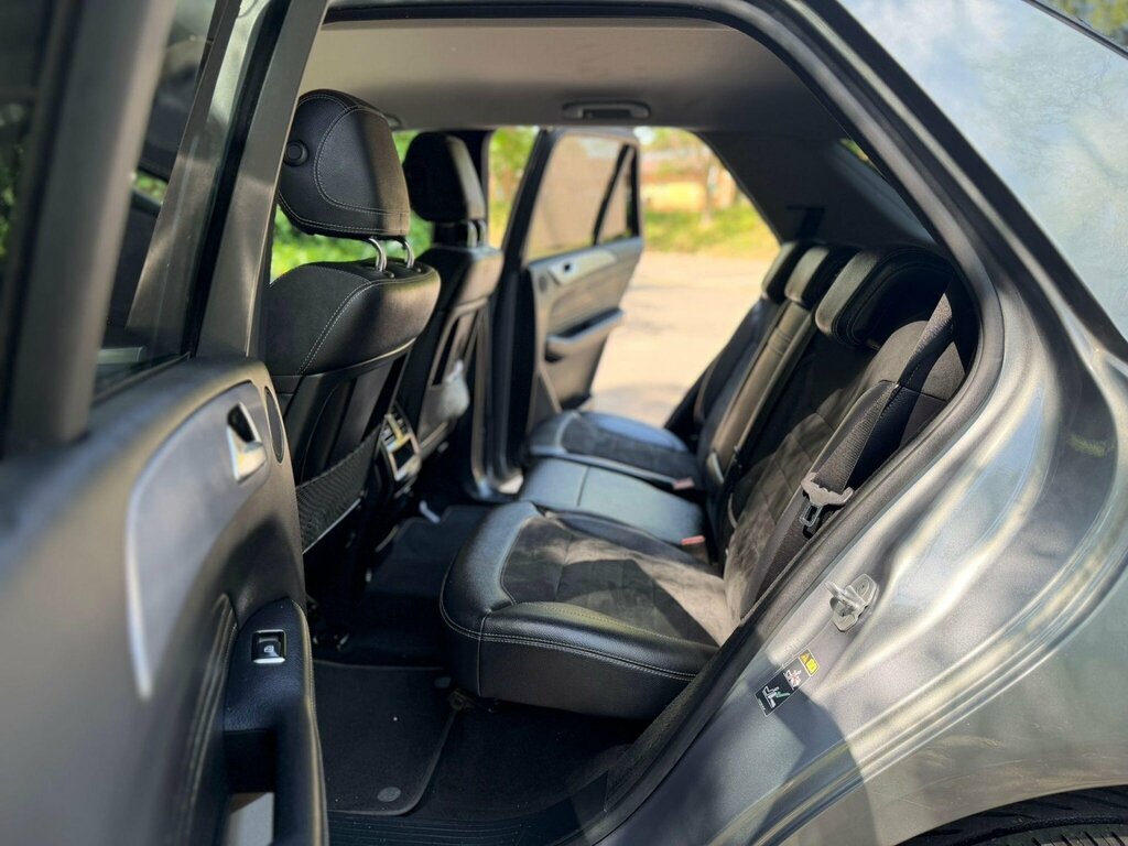 Mercedes-Benz M Class 4X4 2.1 Black #19