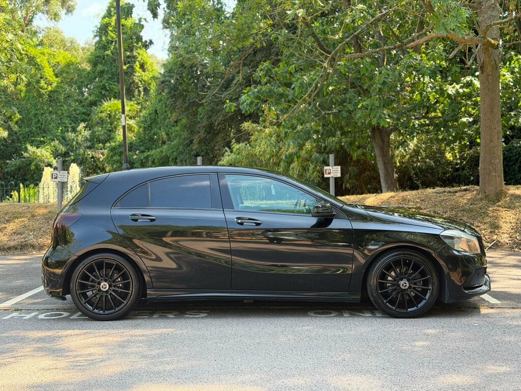 Mercedes-Benz A Class 1.6 A180 Amg Line 7G-dct Euro 6 Ss Black #3