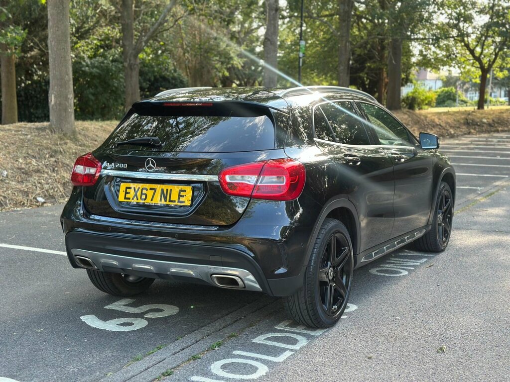 Mercedes-Benz GLA Class 1.6 Gla200 Amg Line Executive 7G-dct Euro 6 Ss Black #4
