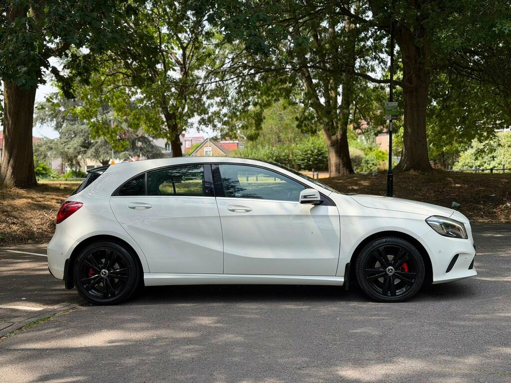 Mercedes-Benz A Class 1.5 A180d Sport Premium 7G-dct Euro 6 Ss White #2