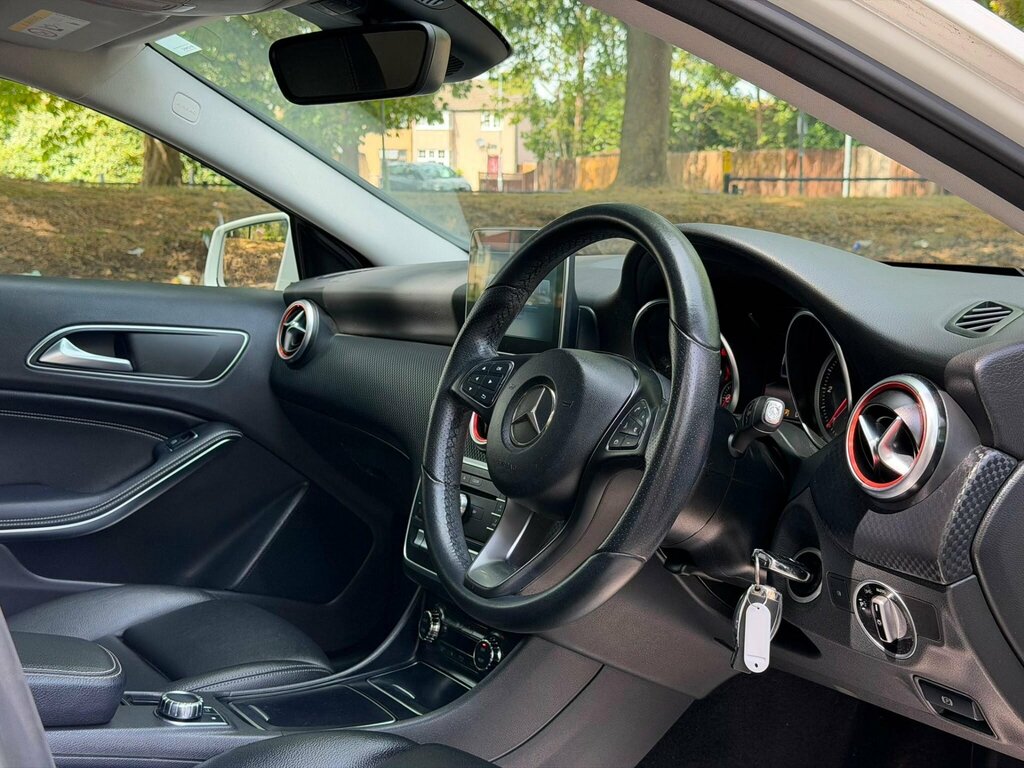 Mercedes-Benz A Class A180 Amg Line Executive White #10
