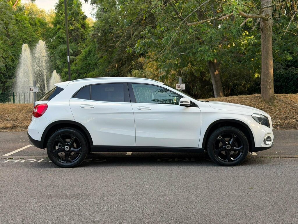 Mercedes-Benz GLA Class 2.1 Gla200d Sport Executive Euro 6 Ss White #3