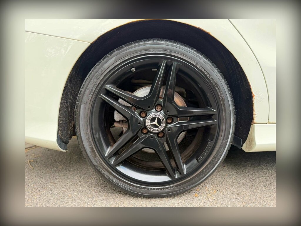 Mercedes-Benz CLA Class Estate Black #24