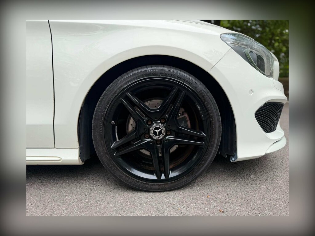 Mercedes-Benz CLA Class Estate Black #25