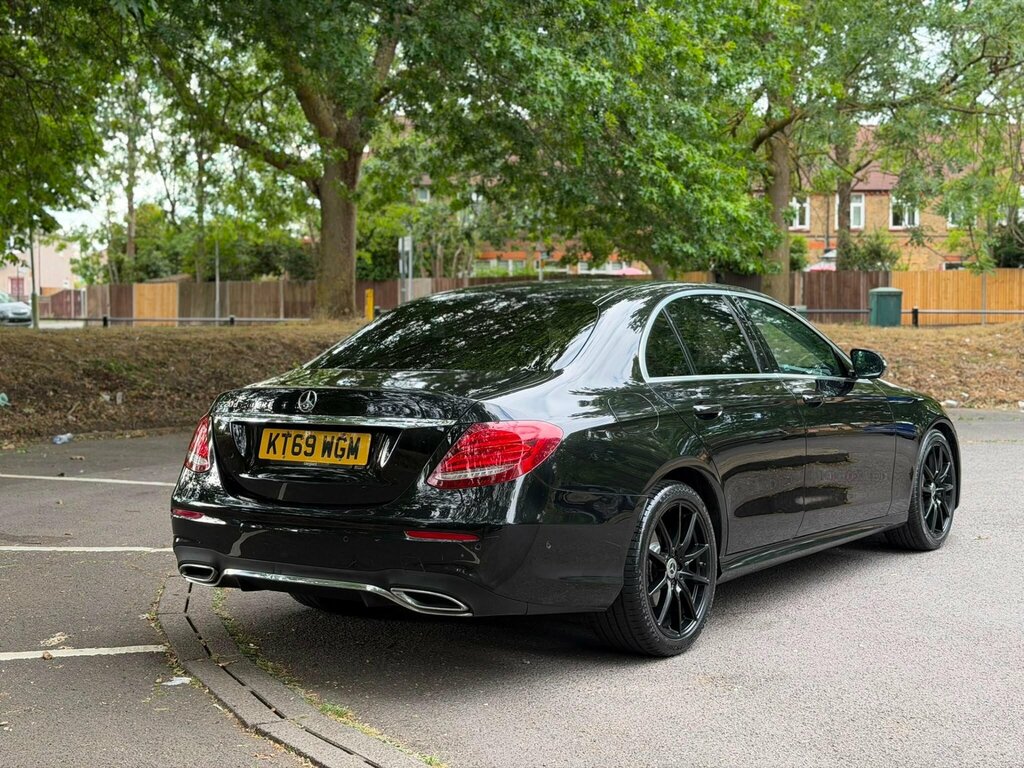 Mercedes-Benz E Class 2.0 E220d Amg Line Edition Premium G-tronic Eur Black #4