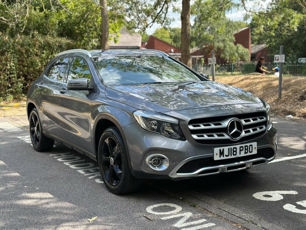 Mercedes-Benz GLA Class Gla 220D 4Matic Amg Line Executive Grey #9