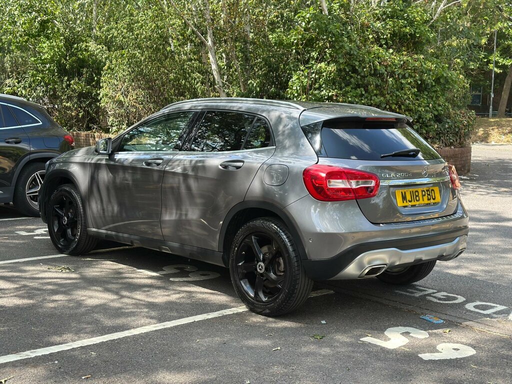 Mercedes-Benz GLA Class 2.1 Gla200d Sport Executive 7G-dct Euro 6 Ss Grey #6