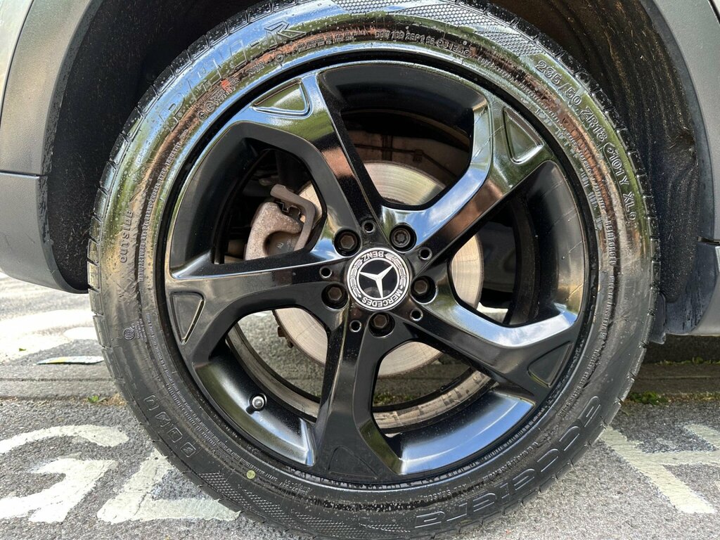 Mercedes-Benz GLA Class Gla 220D 4Matic Amg Line Executive Grey #17