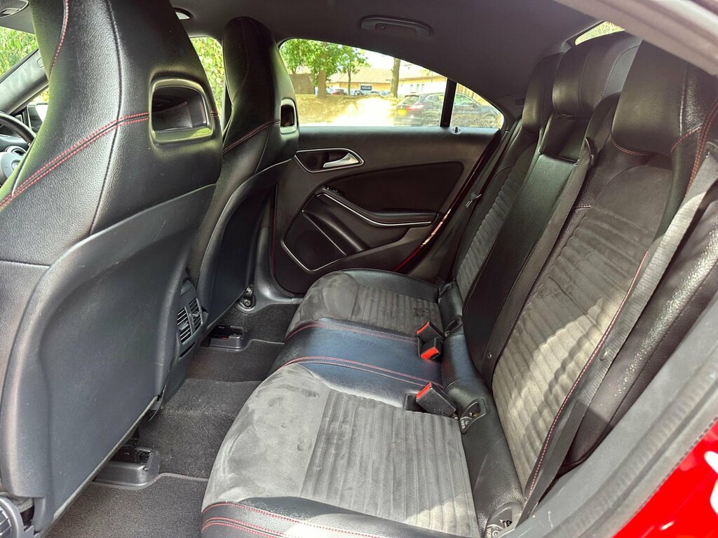 Mercedes-Benz CLA Class 2.1L Amg Line Black #19