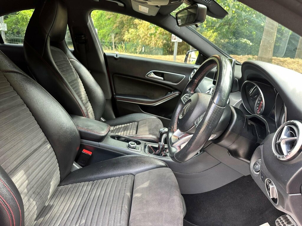 Mercedes-Benz CLA Class 2.1L Amg Line Black #13