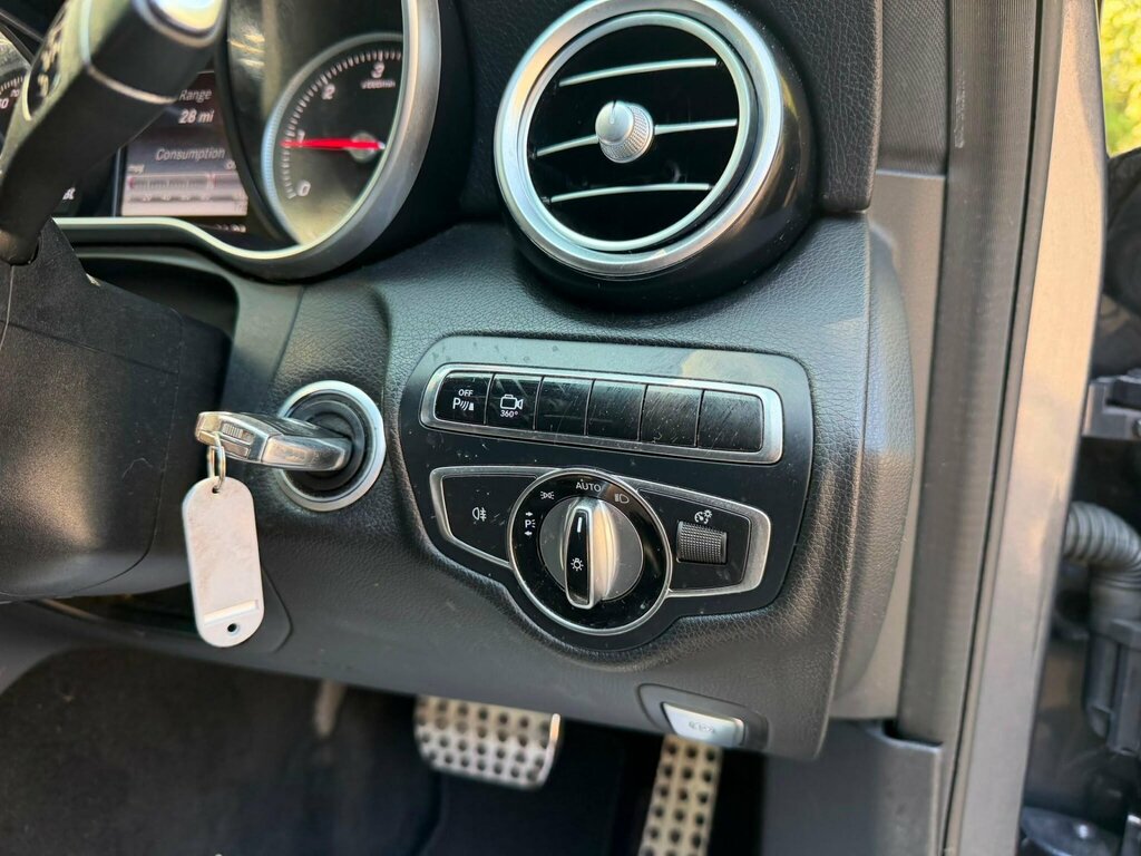Mercedes-Benz C Class 2L Sport Black #24