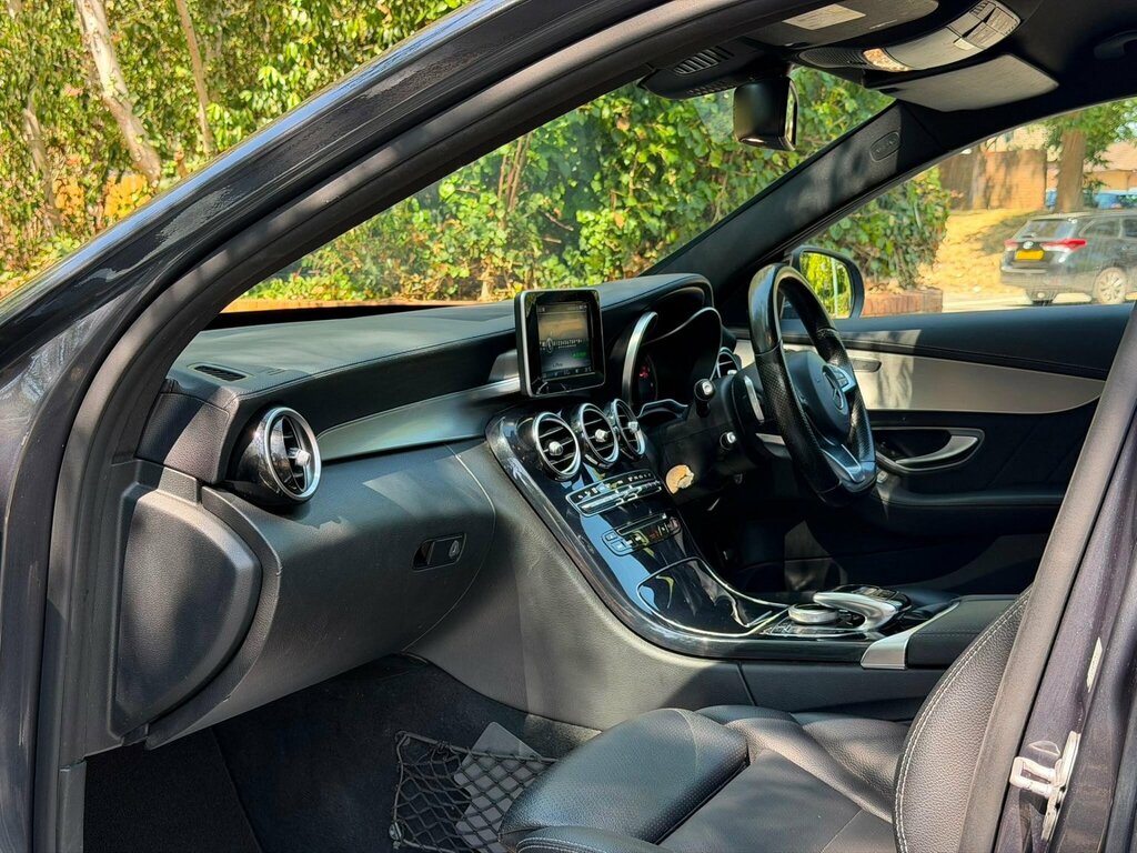 Mercedes-Benz C Class 2L Sport Black #13