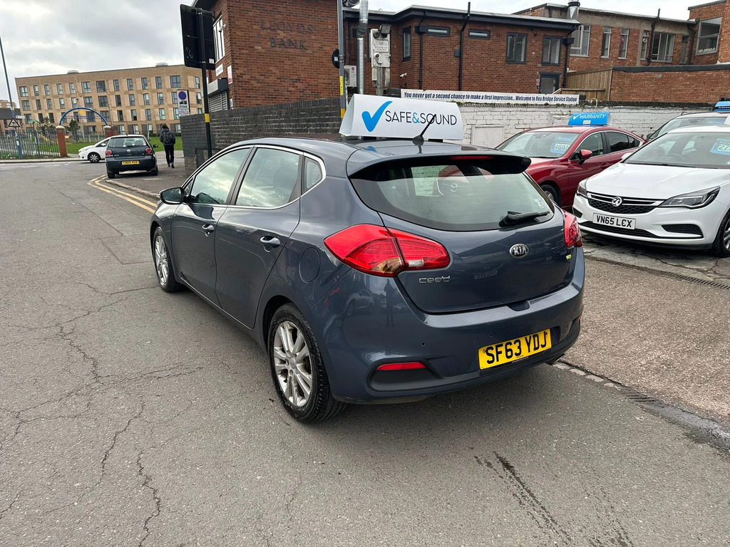 Kia Ceed Hatchback SF63YDJ Blue #6