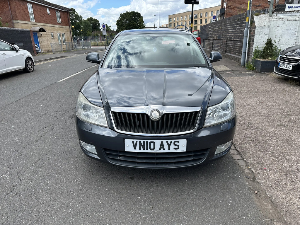 Skoda Octavia Hatchback VN10AYS Grey #3