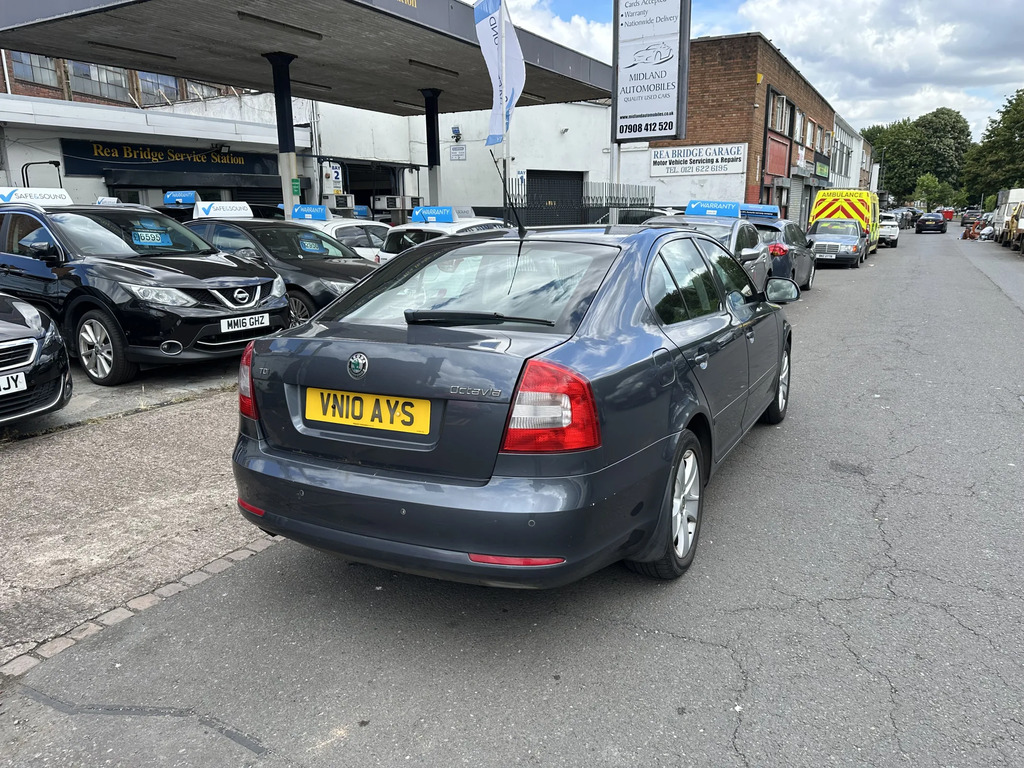 Skoda Octavia Hatchback VN10AYS Grey #5