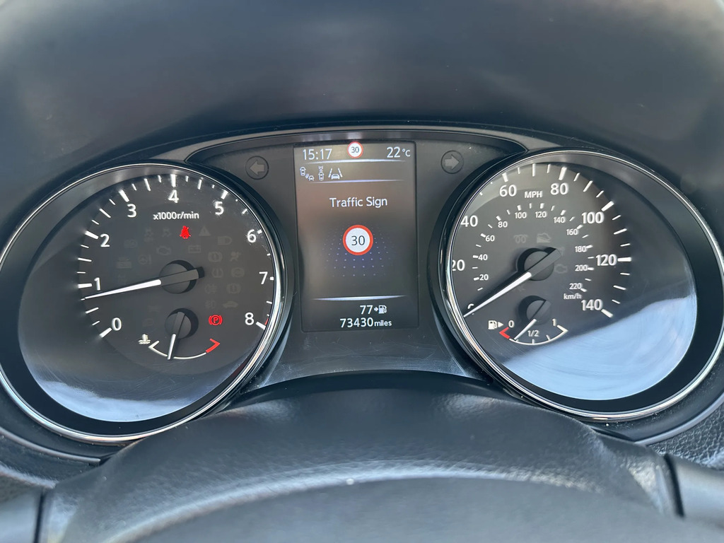 Nissan  Dci Connecta Silver #17