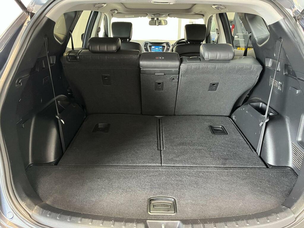 Hyundai Santa Fe Premium Black #12
