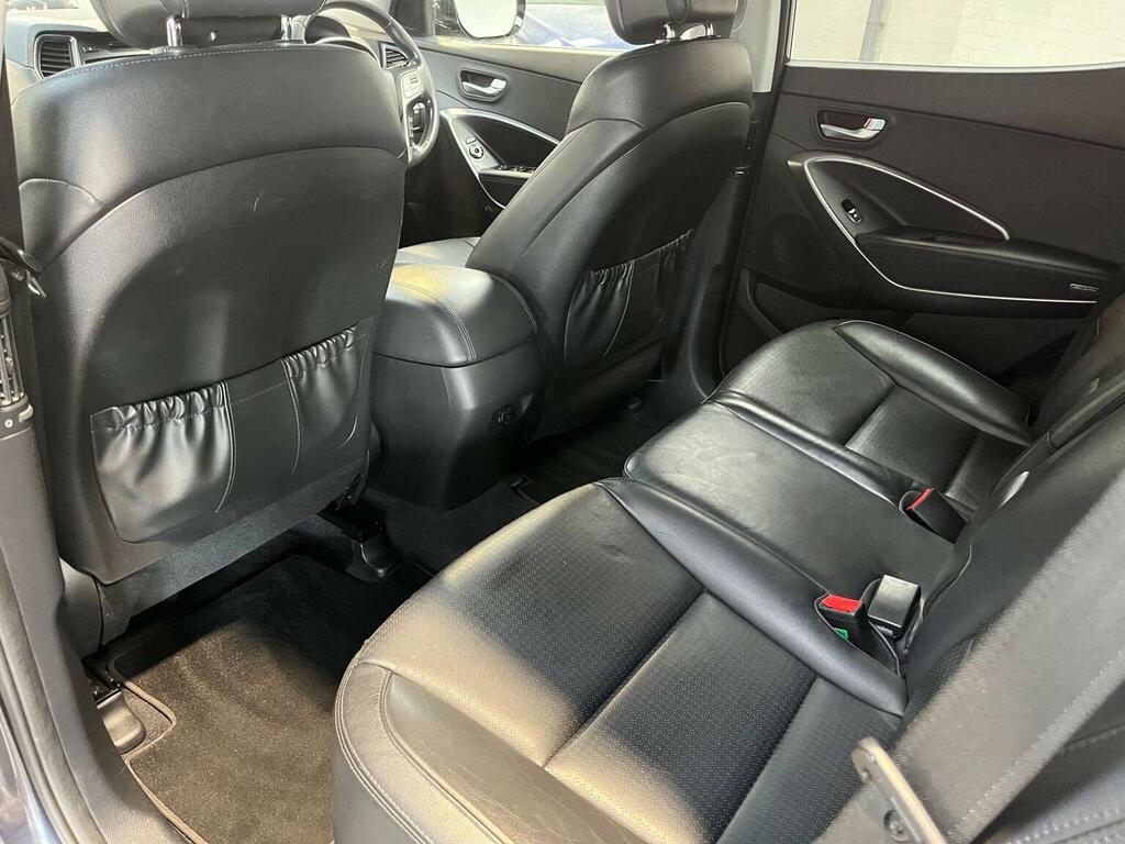 Hyundai Santa Fe Premium Black #10