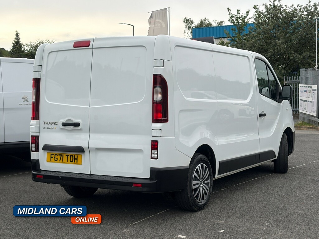 Renault Trafic Panel Van 2.0 Sl28 Energy Dci 120 Business My19 FG71TOH White #5