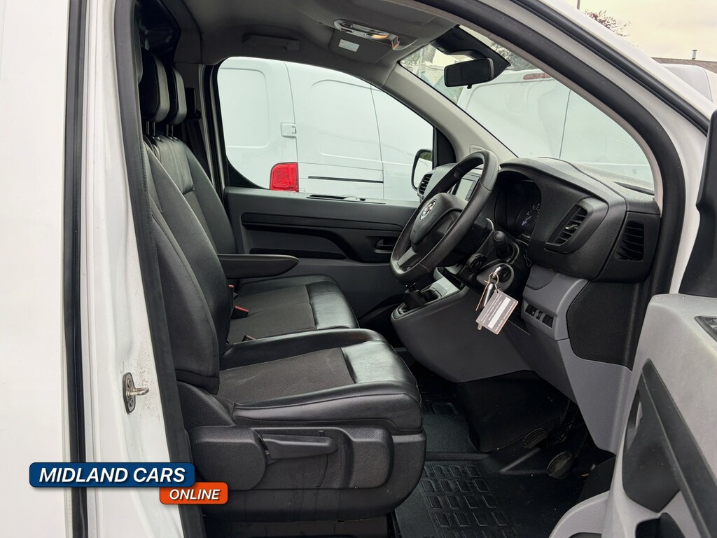 Vauxhall Vivaro Panel Van 1.5 Turbo D 2700 Dynamic 2022 White #2