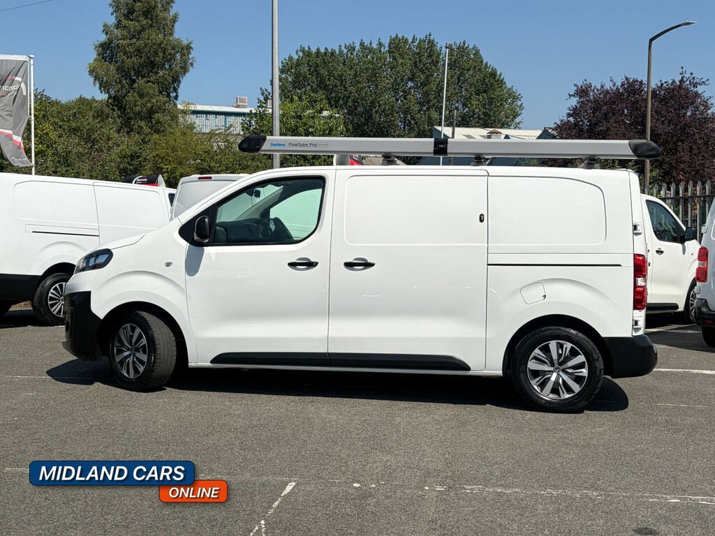 Vauxhall Vivaro 1.5 Turbo D 2700 Dynamic White #6