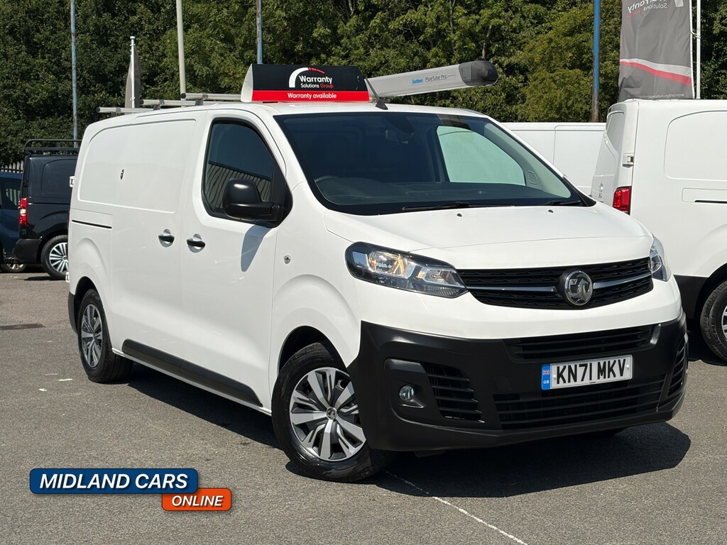 Vauxhall Vivaro 1.5 Turbo D 2700 Dynamic White