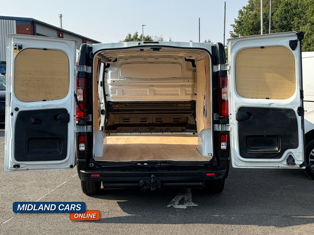 Renault Trafic Lwb L2h1 Low White #10