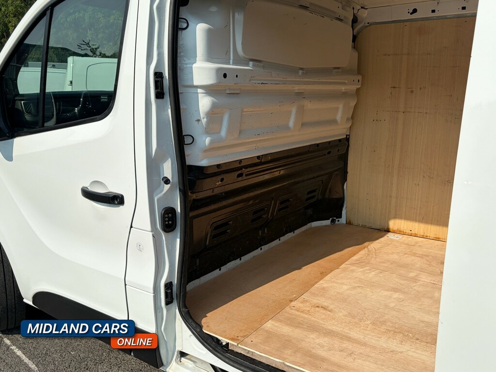 Renault Trafic Lwb L2h1 Low White #12
