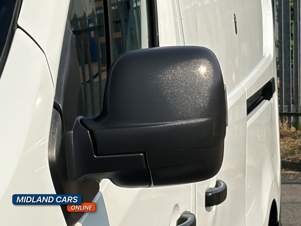 Renault Trafic Lwb L2h1 Low White #30