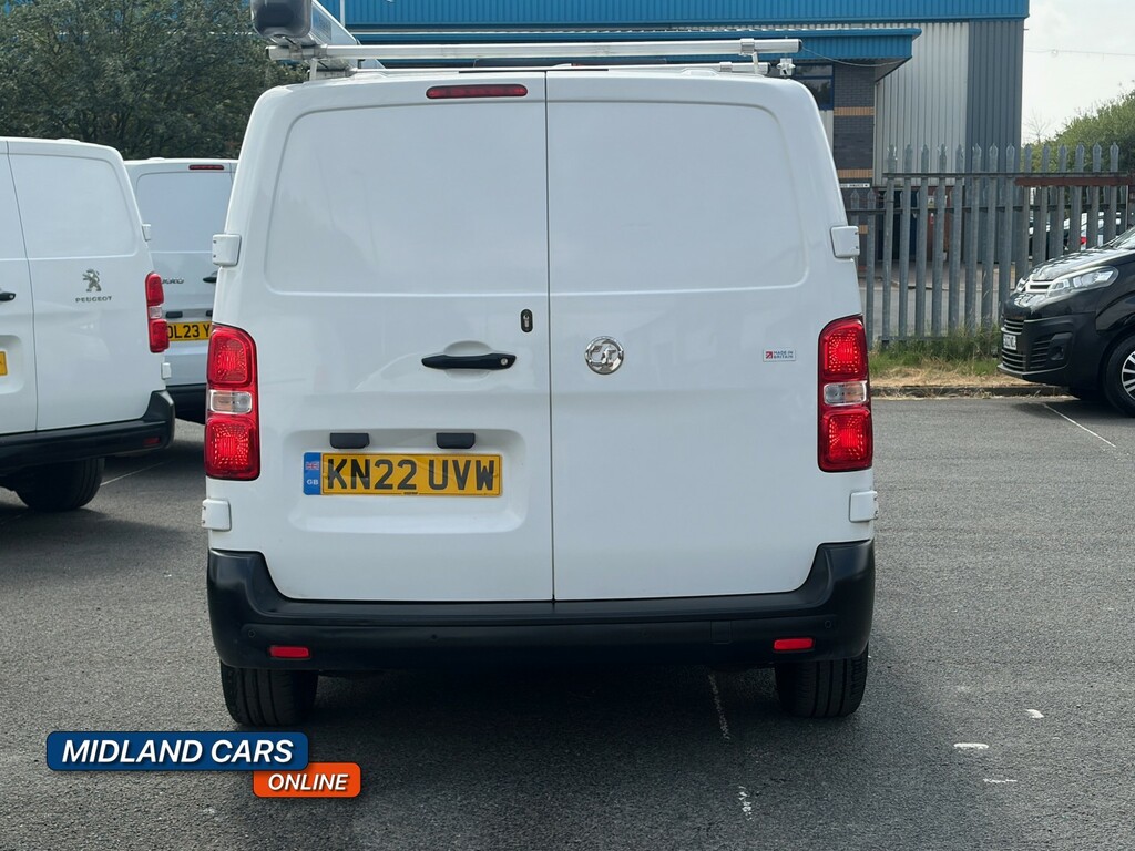 Vauxhall Vivaro 1.5 Turbo D 2700 Dynamic White #5
