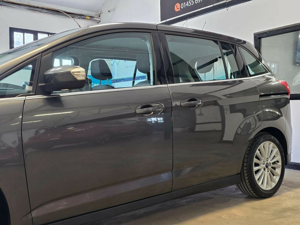 Ford Grand C-Max Black Black #9