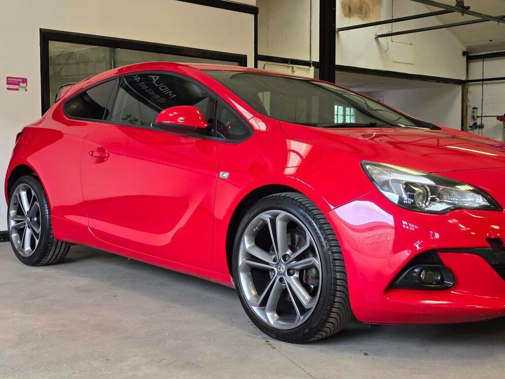 Vauxhall Astra GTC Sri Black #13