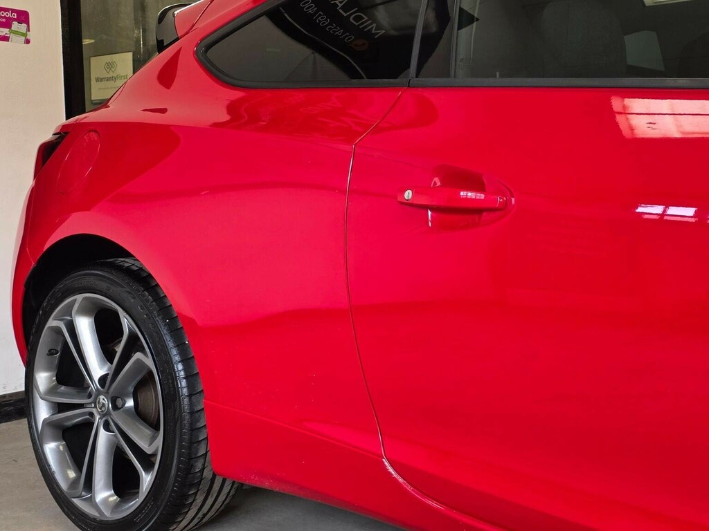 Vauxhall Astra GTC Sri Black #11