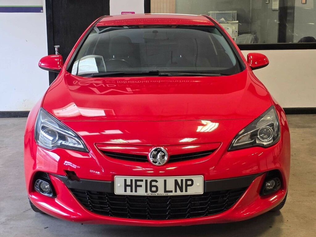 Vauxhall Astra GTC Sri Black #19