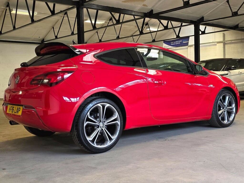 Vauxhall Astra GTC Sri Black #7