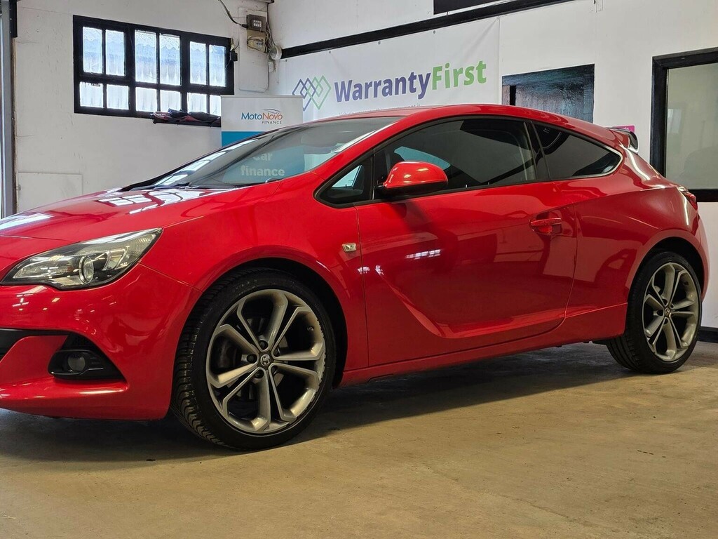 Vauxhall Astra GTC Sri Black #8