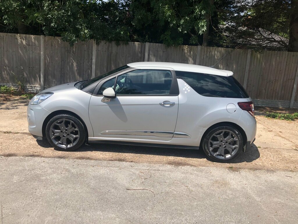 Citroen DS3 1.2 Puretech Dstyle Ice Euro 6 Ss Silver #3