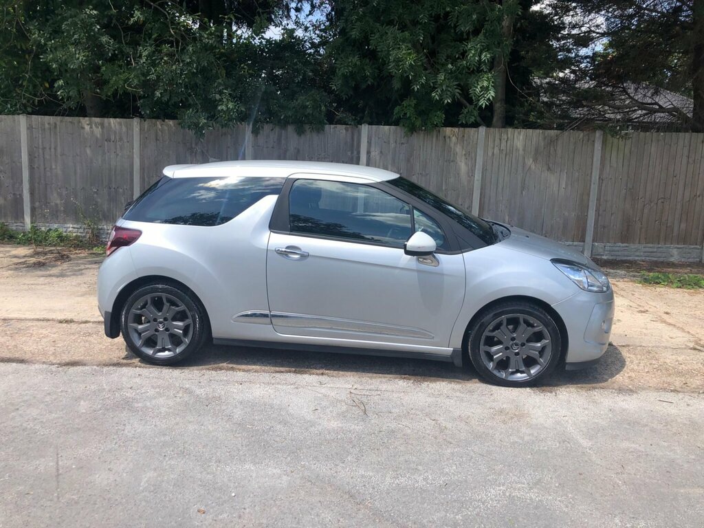 Citroen DS3 1.2 Puretech Dstyle Ice Euro 6 Ss Silver #2