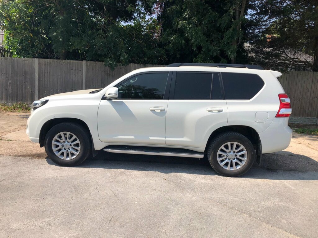 Toyota Land Cruiser 2.8D Invincible 4Wd Euro 6 7 Seats White #3