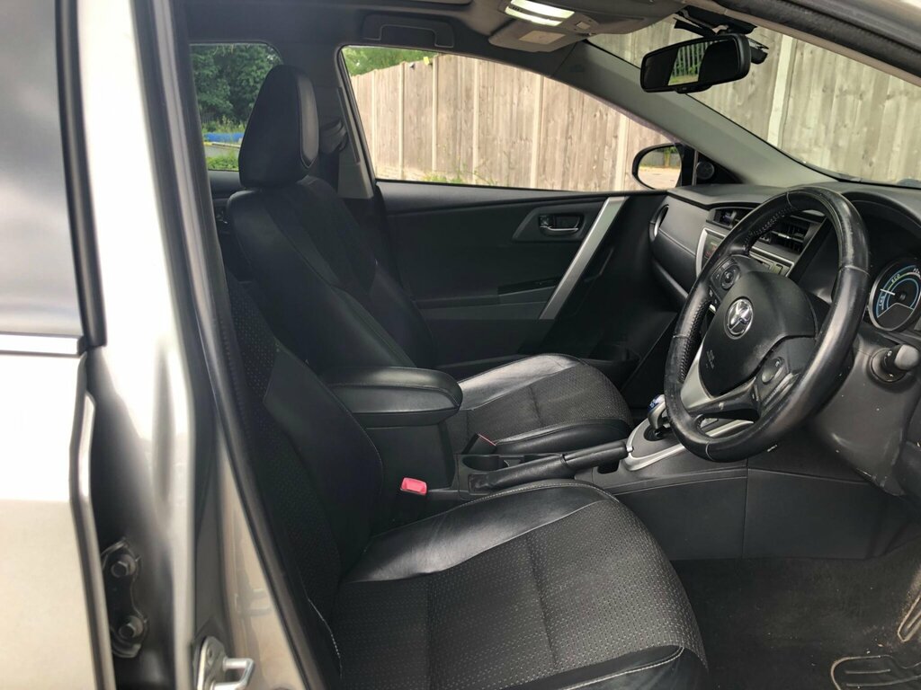 Toyota Auris Excel Blue #12